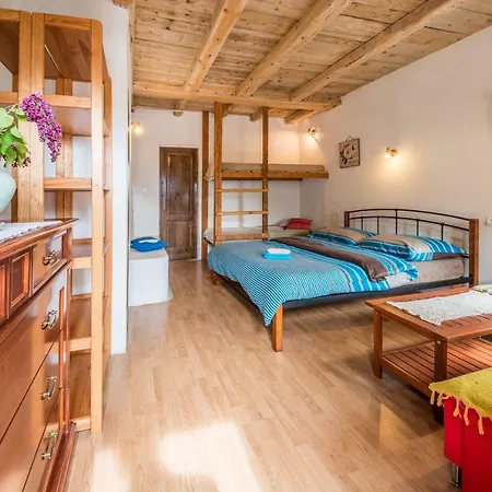 Country House Dovje Landhuis *